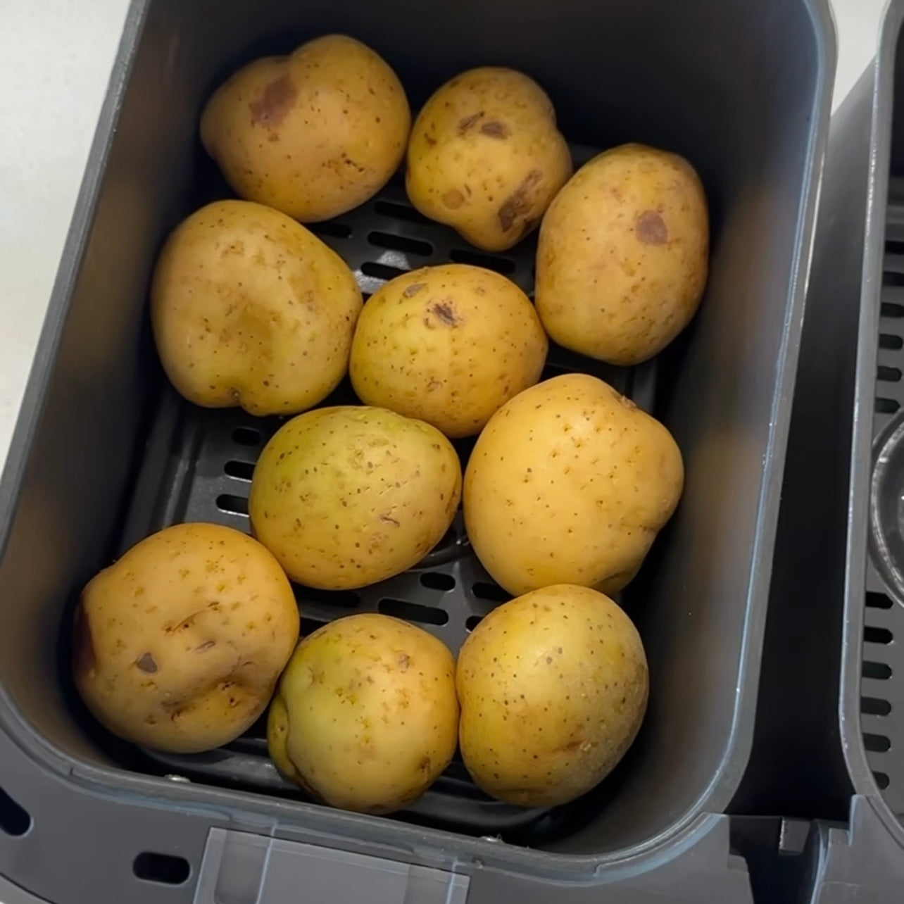 Easy Air Fryer Baked Potatoes